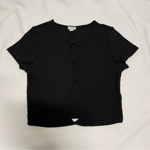 Garage black front cut out top in a size M.